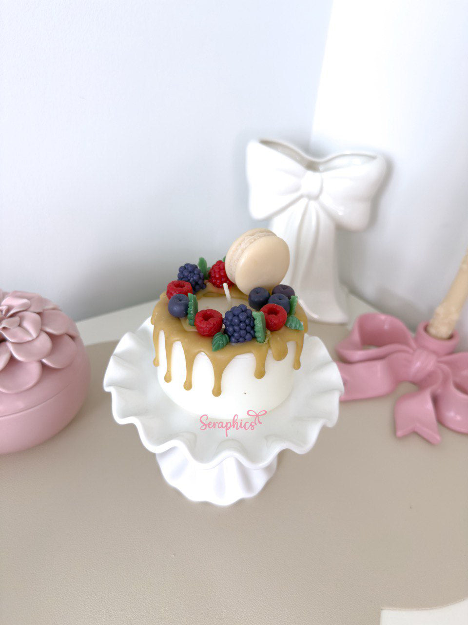 Sculptural caramel cake candle gift idea — Seraphics CA Canada