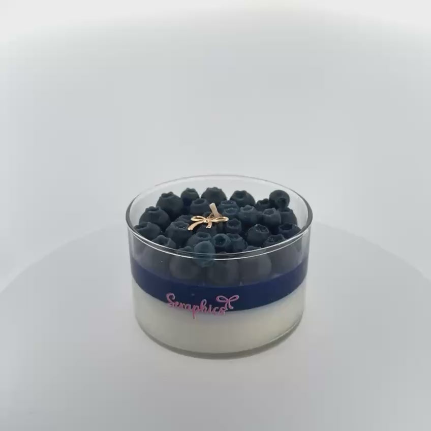 Fresh berry scented candle — Seraphics blueberry dessert collection